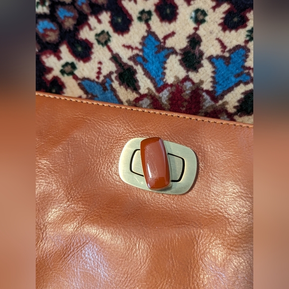 NWT Hobo Delanna Cognac Clutch - Picture 5 of 7